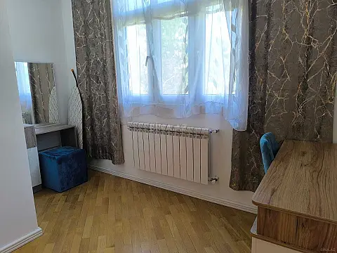 Kirayə verilir 3 otaqlı mənzil 90 m²