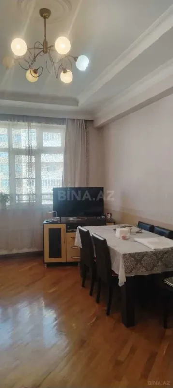 Satılır 2 otaqlı mənzil 65 m²