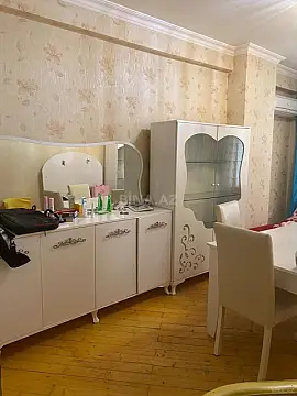Kirayə verilir 2 otaqlı mənzil 60 m²