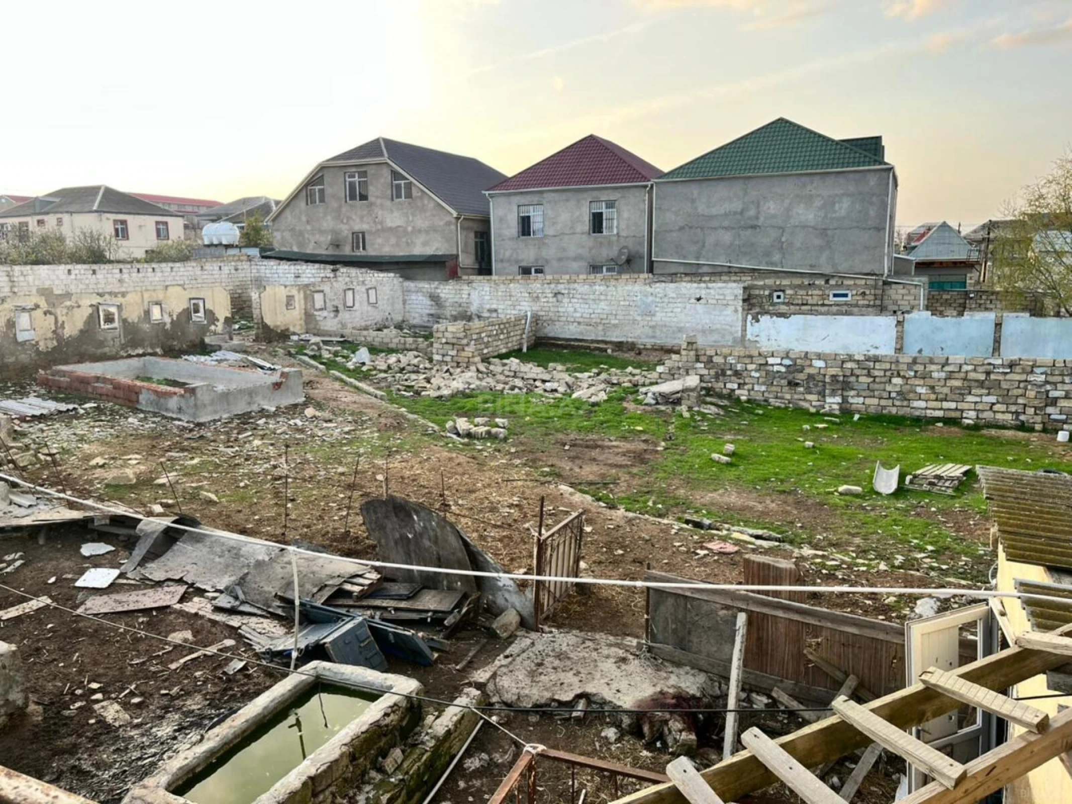 Satılır torpaq sahəsi 8 m²