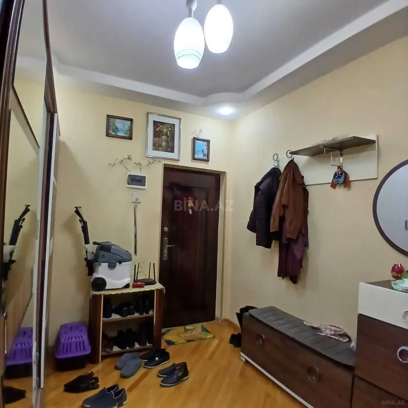 Satılır 2 otaqlı mənzil 65 m²