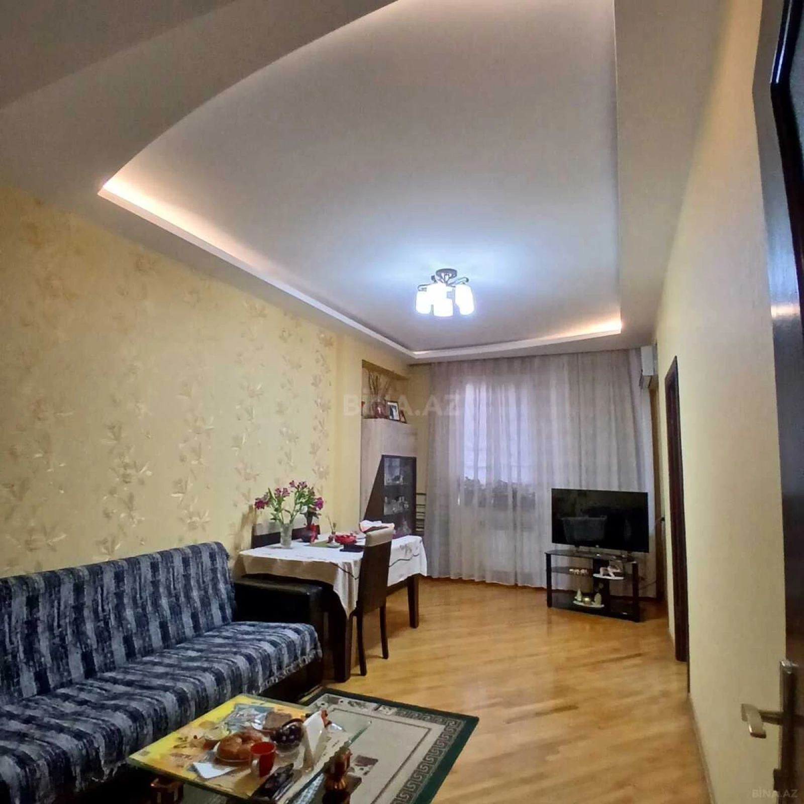 Satılır 2 otaqlı mənzil 65 m²