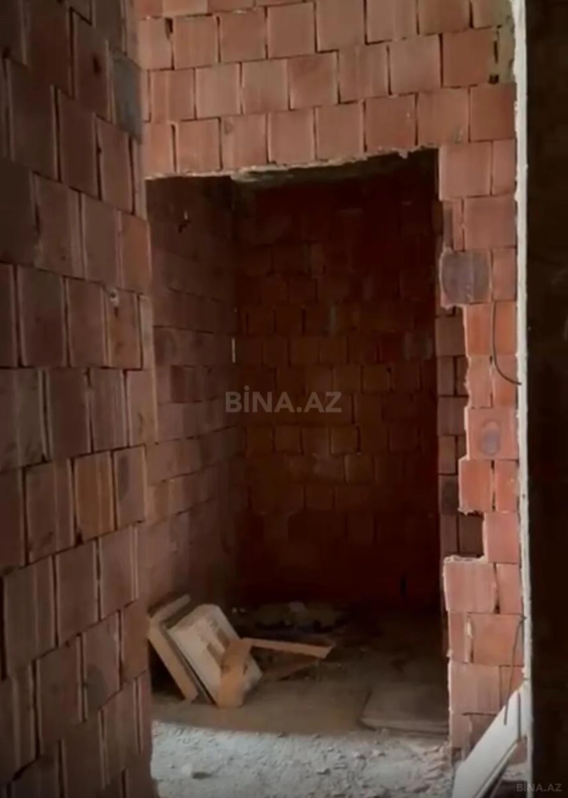 Satılır 3 otaqlı mənzil 120 m²