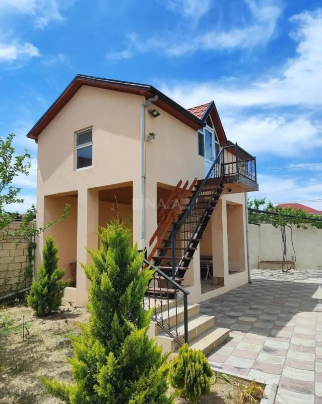 Kirayə verilir 3 otaqlı həyət evi 155 m²