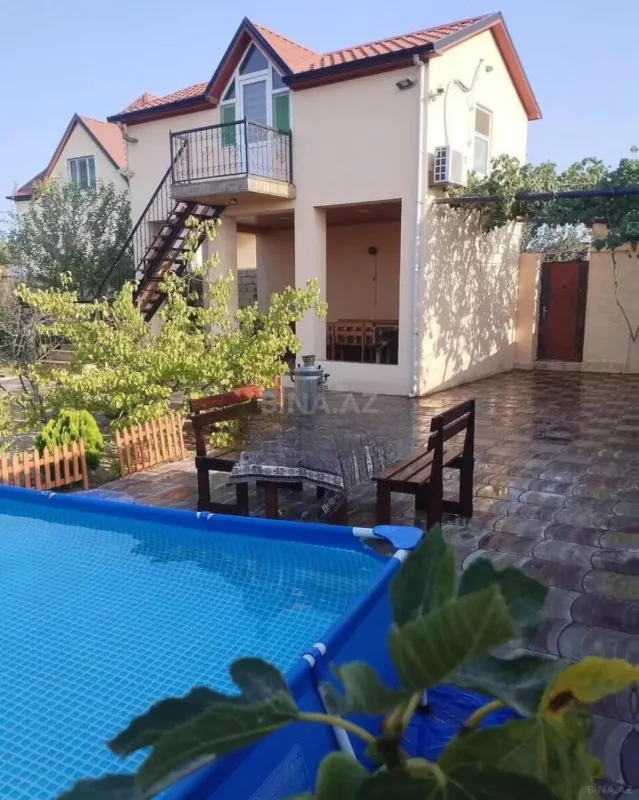 Kirayə verilir 3 otaqlı həyət evi 155 m²