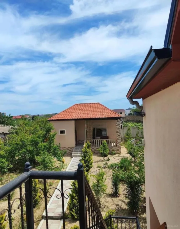 Kirayə verilir 3 otaqlı həyət evi 155 m²
