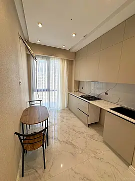 Kirayə verilir 2 otaqlı mənzil 65 m²