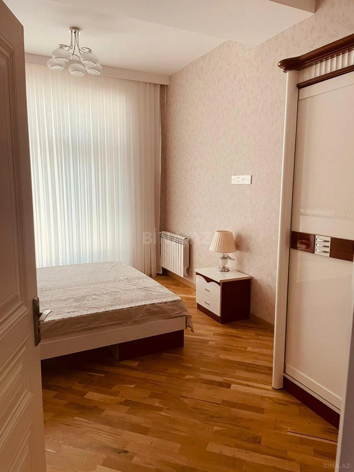 Kirayə verilir 2 otaqlı mənzil 63 m²