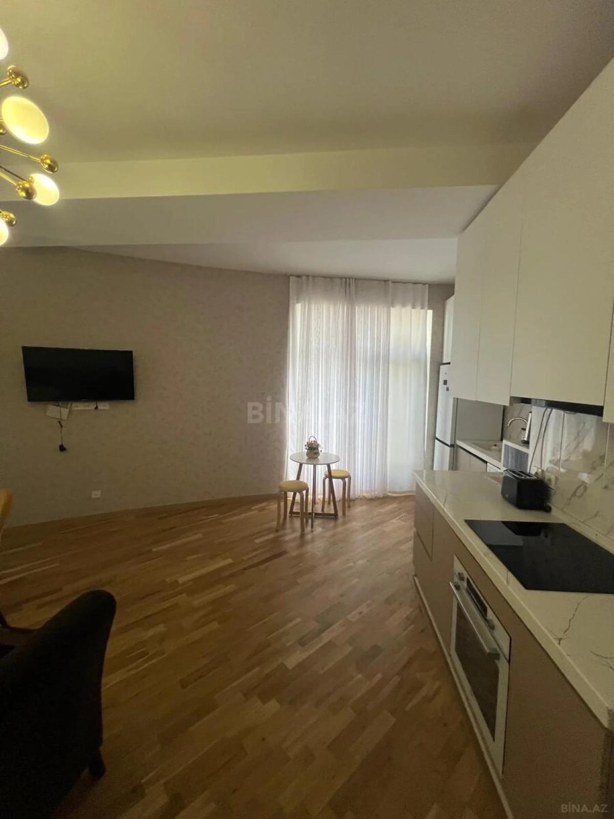 Kirayə verilir 2 otaqlı mənzil 63 m²