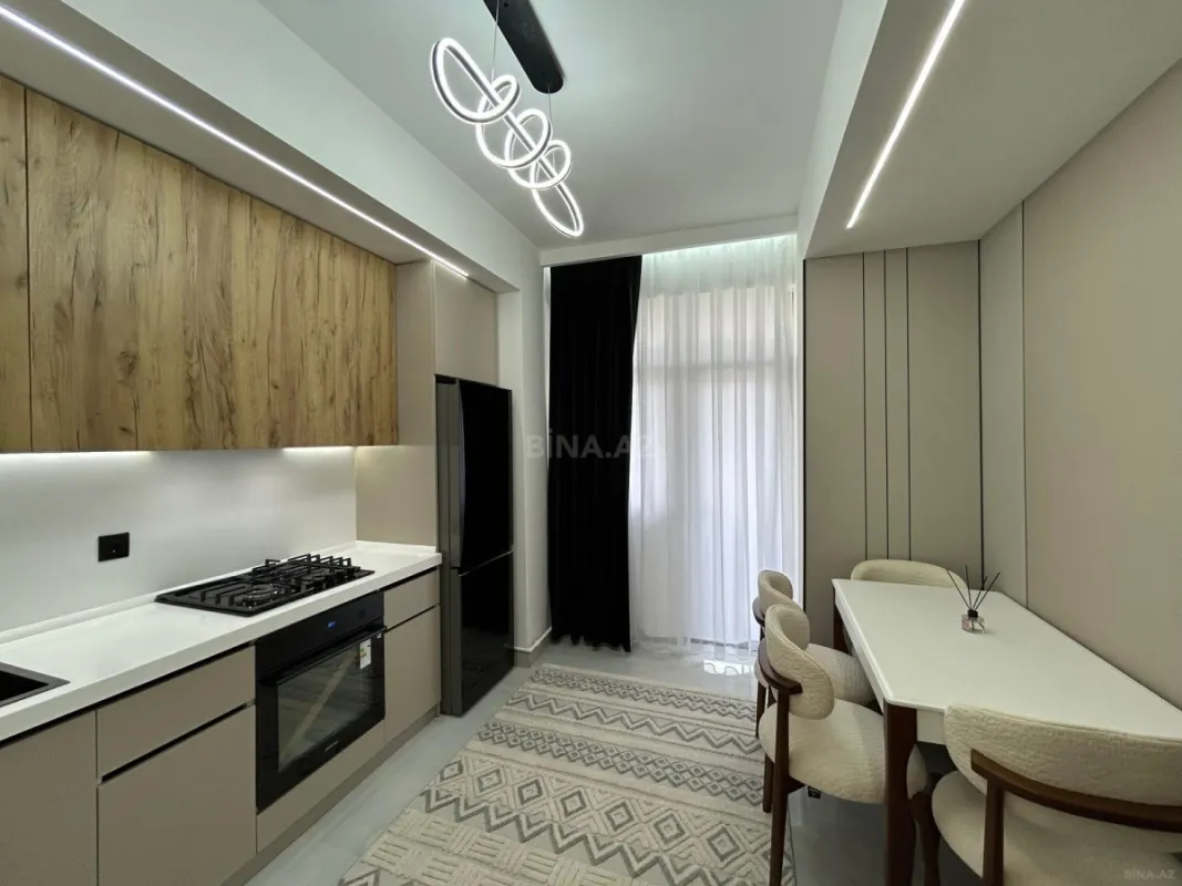 Satılır 3 otaqlı mənzil 110 m²