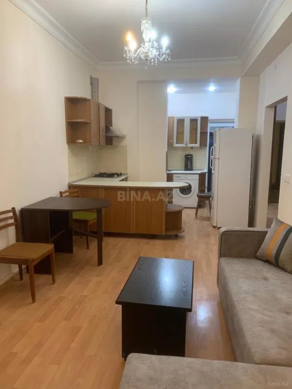 Kirayə verilir 2 otaqlı mənzil 60 m²