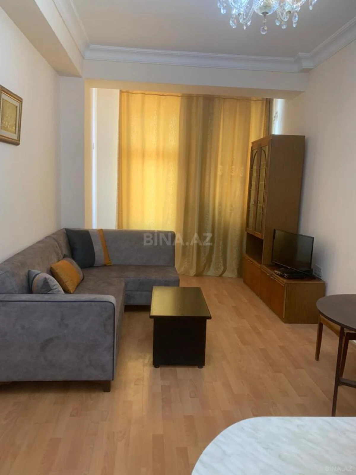 Kirayə verilir 2 otaqlı mənzil 60 m²