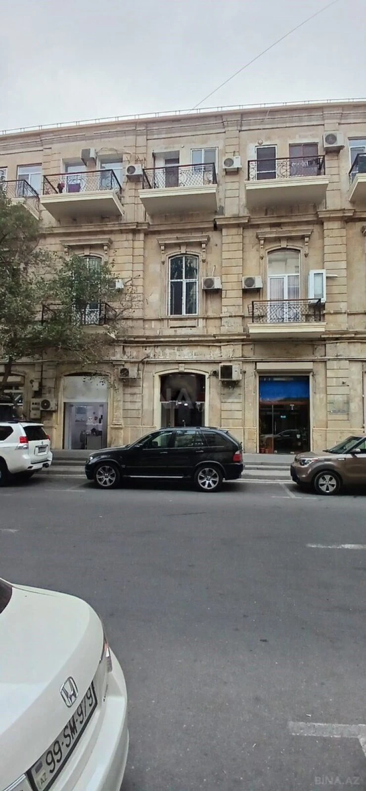 Satılır obyekt 90 m²