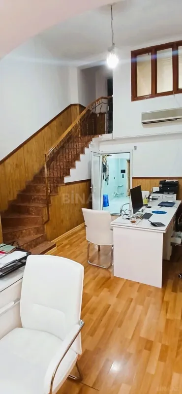 Satılır obyekt 90 m²