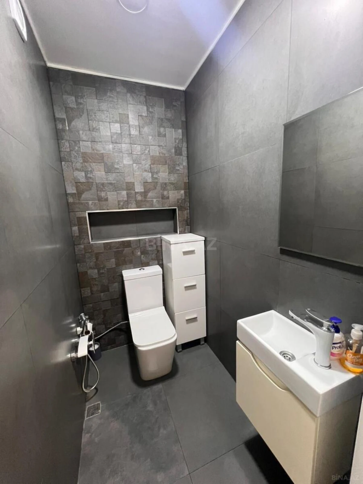 Satılır 3 otaqlı mənzil 95 m²
