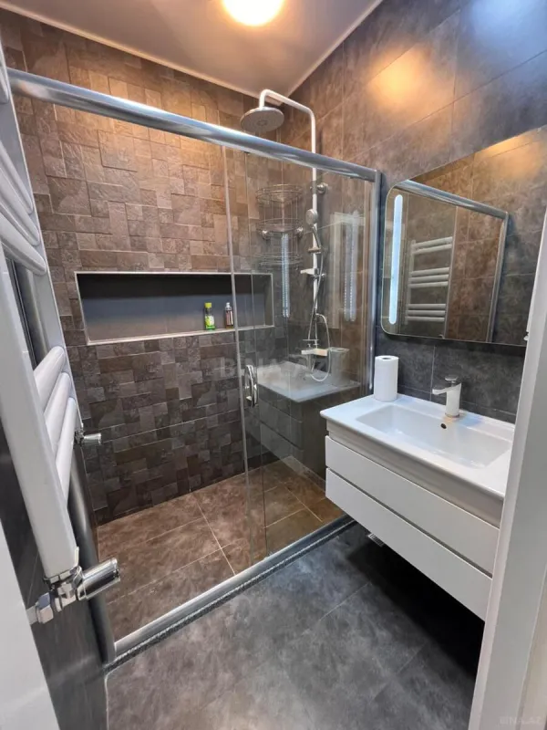 Satılır 3 otaqlı mənzil 95 m²