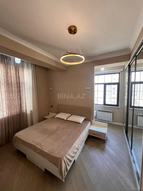 Satılır 3 otaqlı mənzil 95 m²