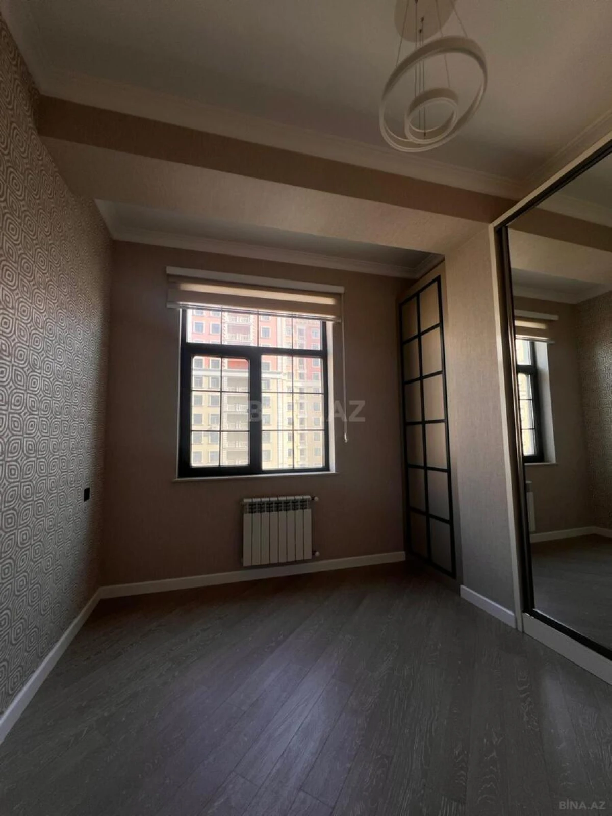 Satılır 3 otaqlı mənzil 95 m²