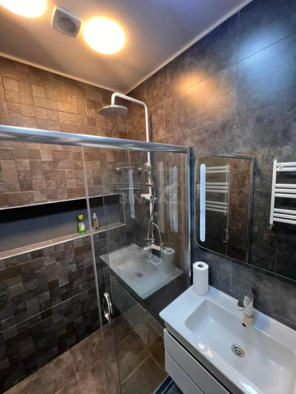 Satılır 3 otaqlı mənzil 95 m²