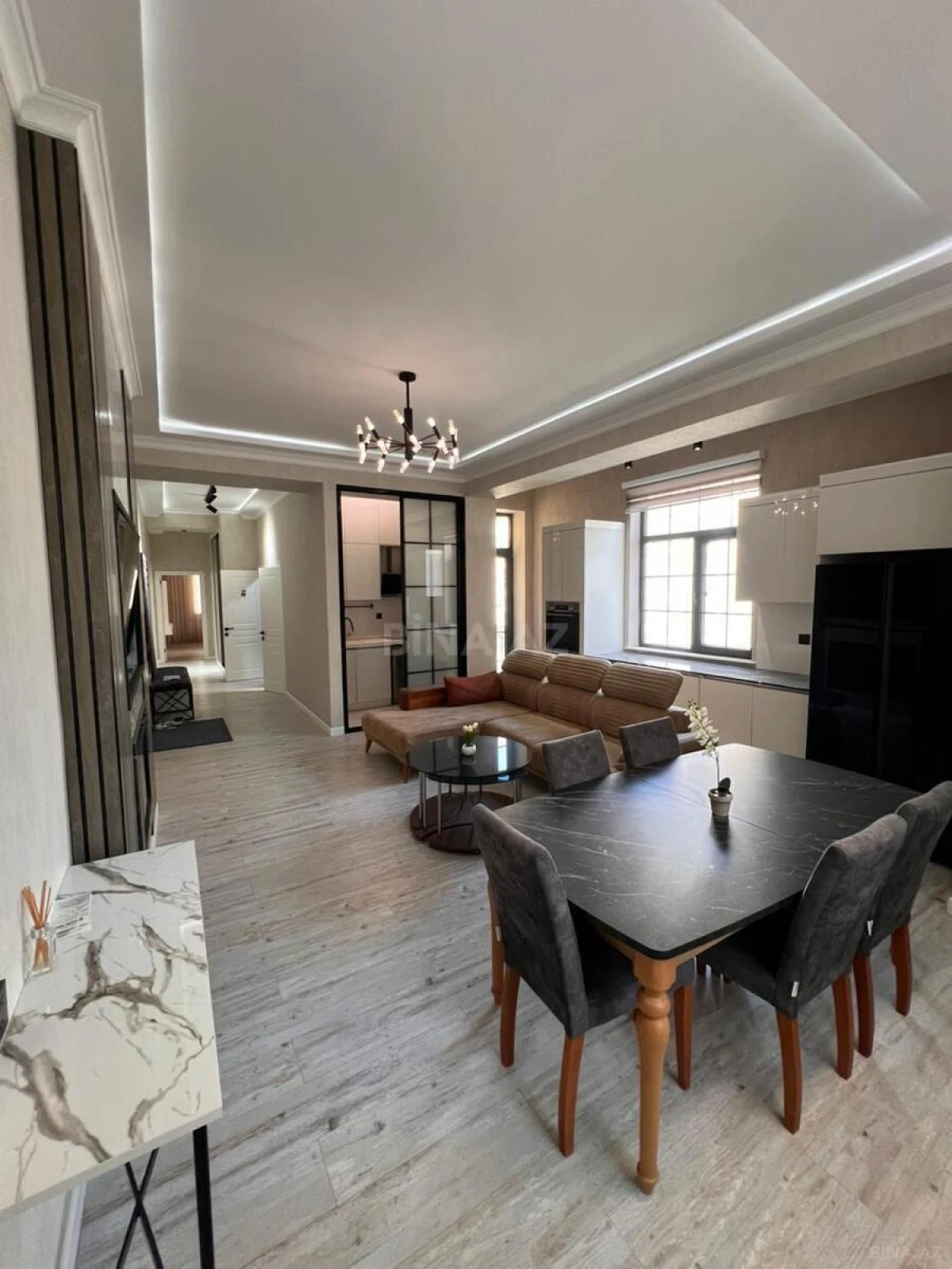 Satılır 3 otaqlı mənzil 95 m²