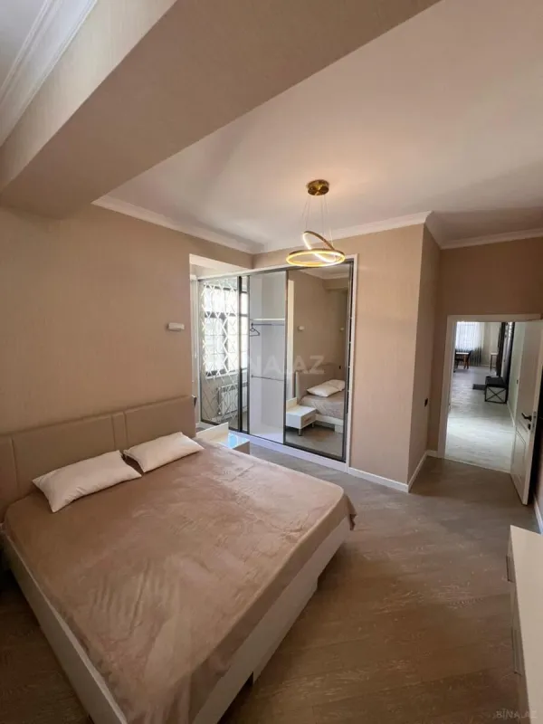 Satılır 3 otaqlı mənzil 95 m²