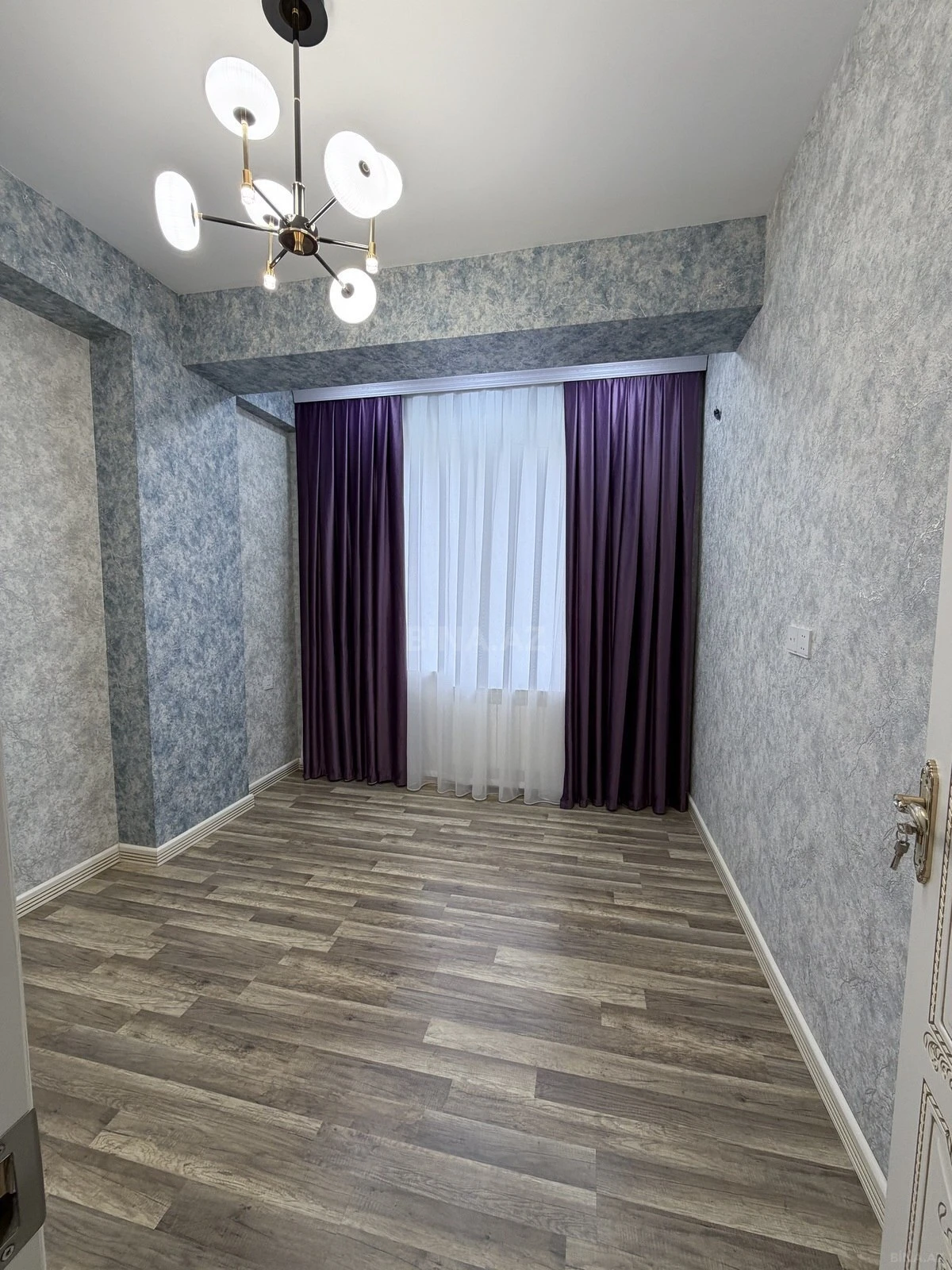 Kirayə verilir 3 otaqlı mənzil 75 m²