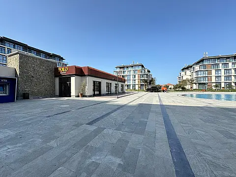 Satılır 4 otaqlı mənzil 208 m²