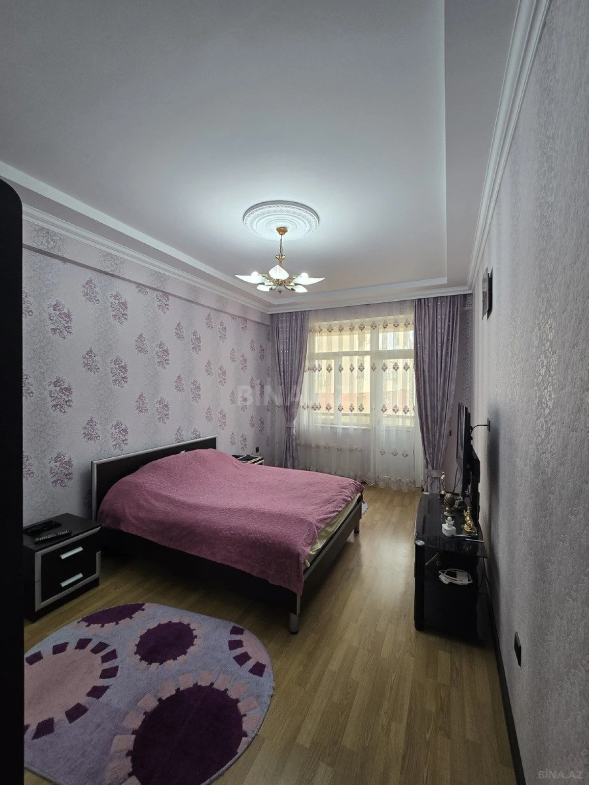 Satılır 2 otaqlı mənzil 101 m²