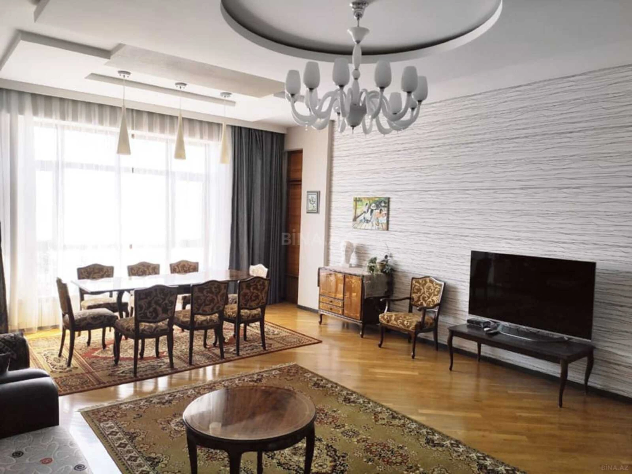 Satılır 3 otaqlı mənzil 140 m²