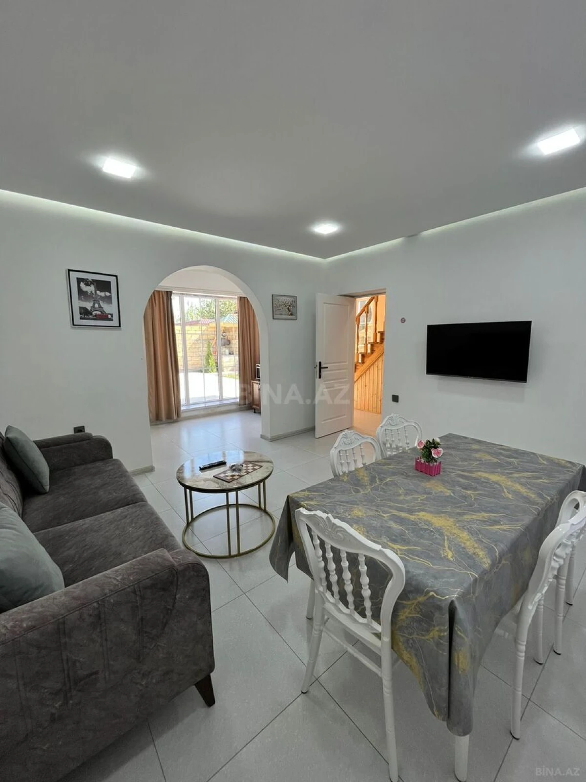 Kirayə verilir 3 otaqlı həyət evi 90 m²