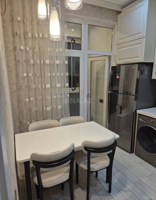 Satılır 2 otaqlı mənzil 75 m²