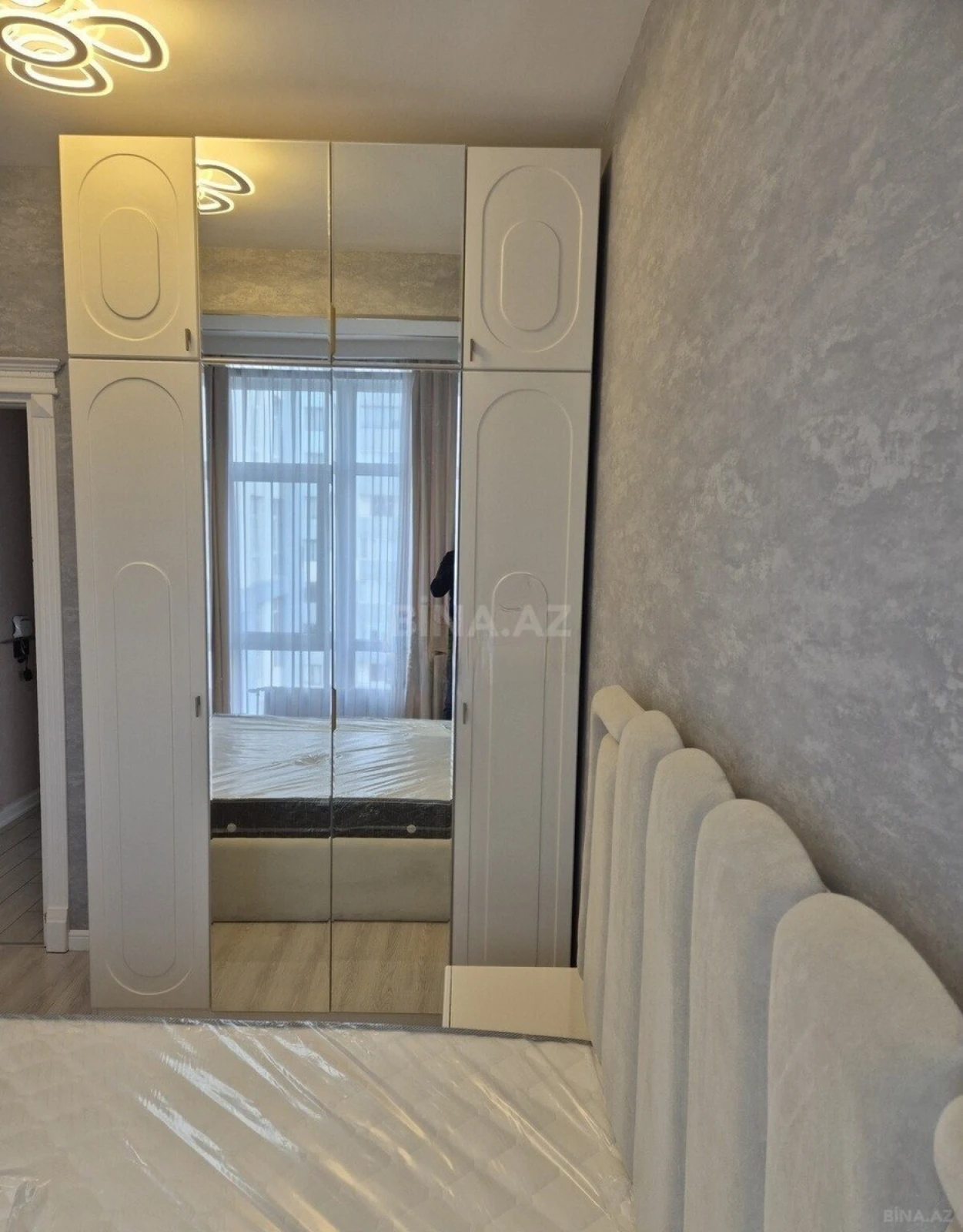 Satılır 2 otaqlı mənzil 75 m²