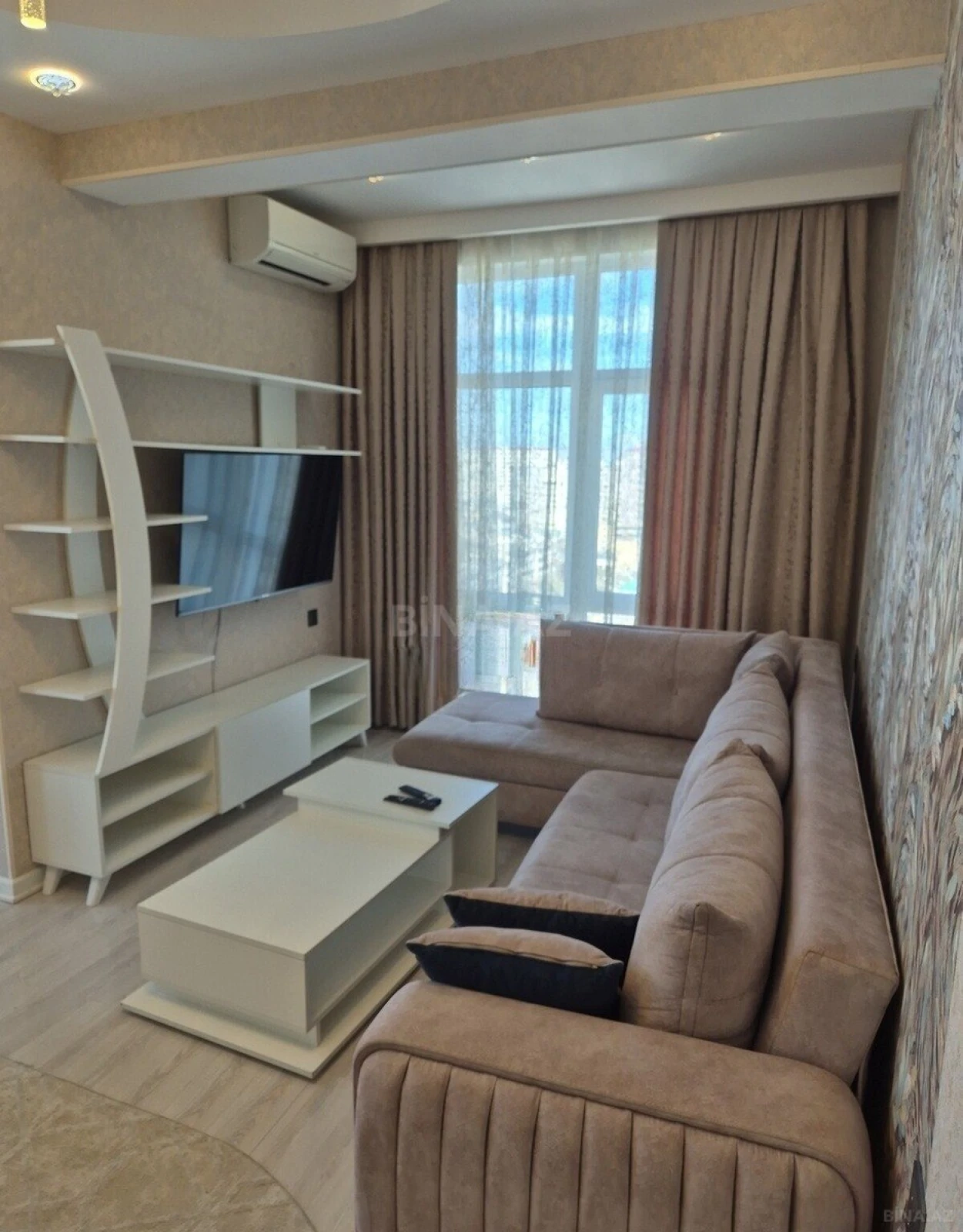 Satılır 2 otaqlı mənzil 75 m²