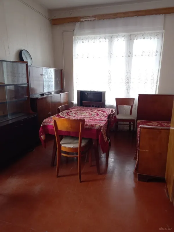 Satılır 1 otaqlı mənzil 42 m²