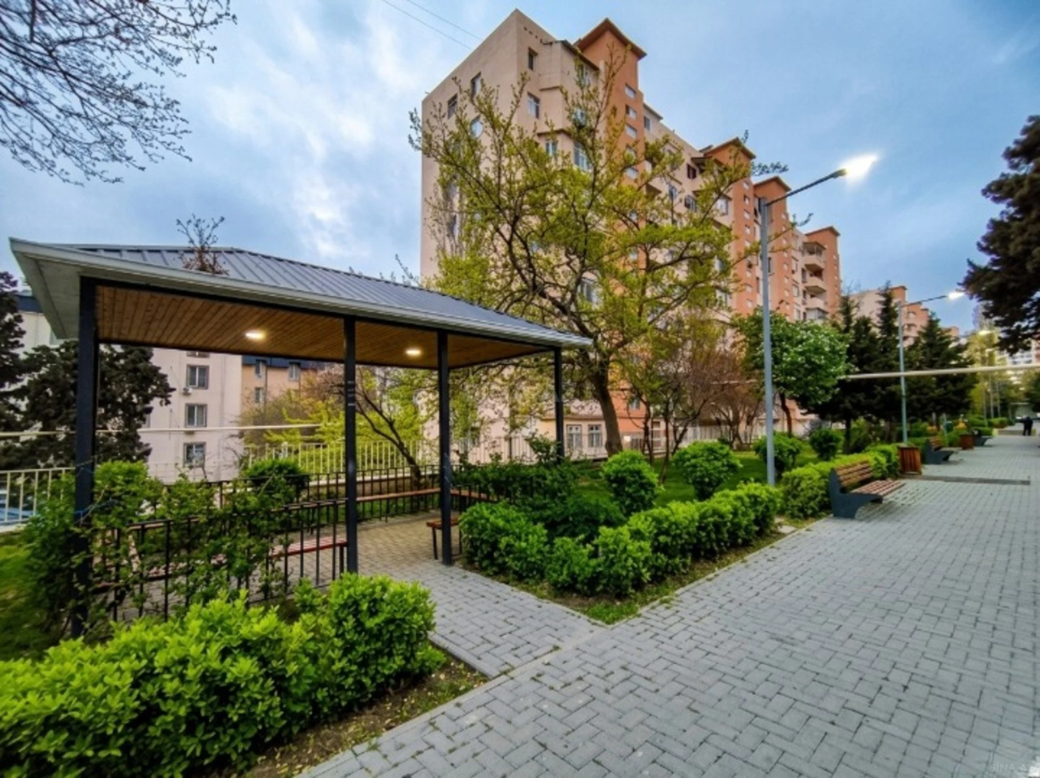 Satılır 1 otaqlı mənzil 35 m²