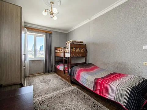 Satılır 1 otaqlı mənzil 35 m²