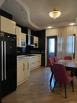 Satılır 3 otaqlı mənzil 115 m²
