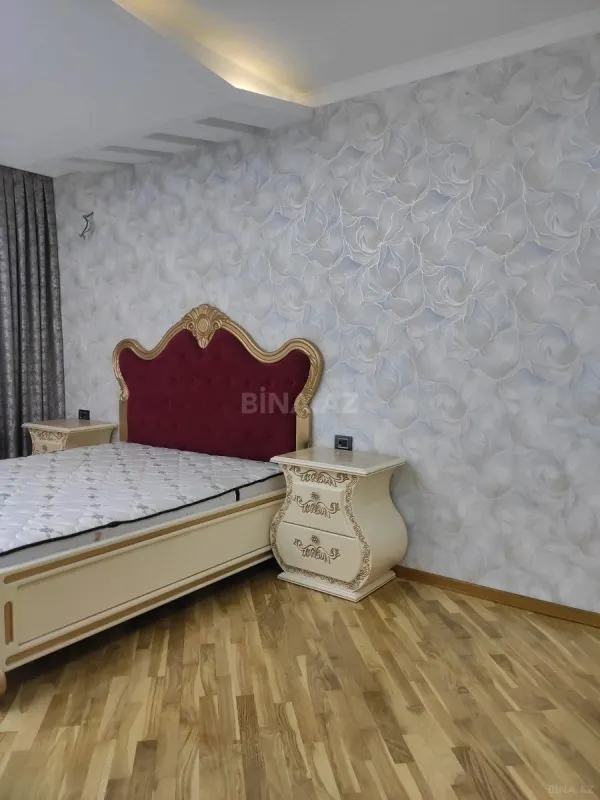 Satılır 3 otaqlı mənzil 115 m²