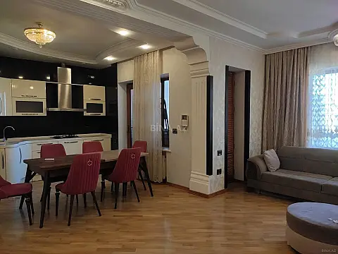 Satılır 3 otaqlı mənzil 115 m²