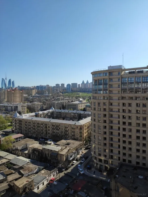 Satılır 3 otaqlı mənzil 115 m²