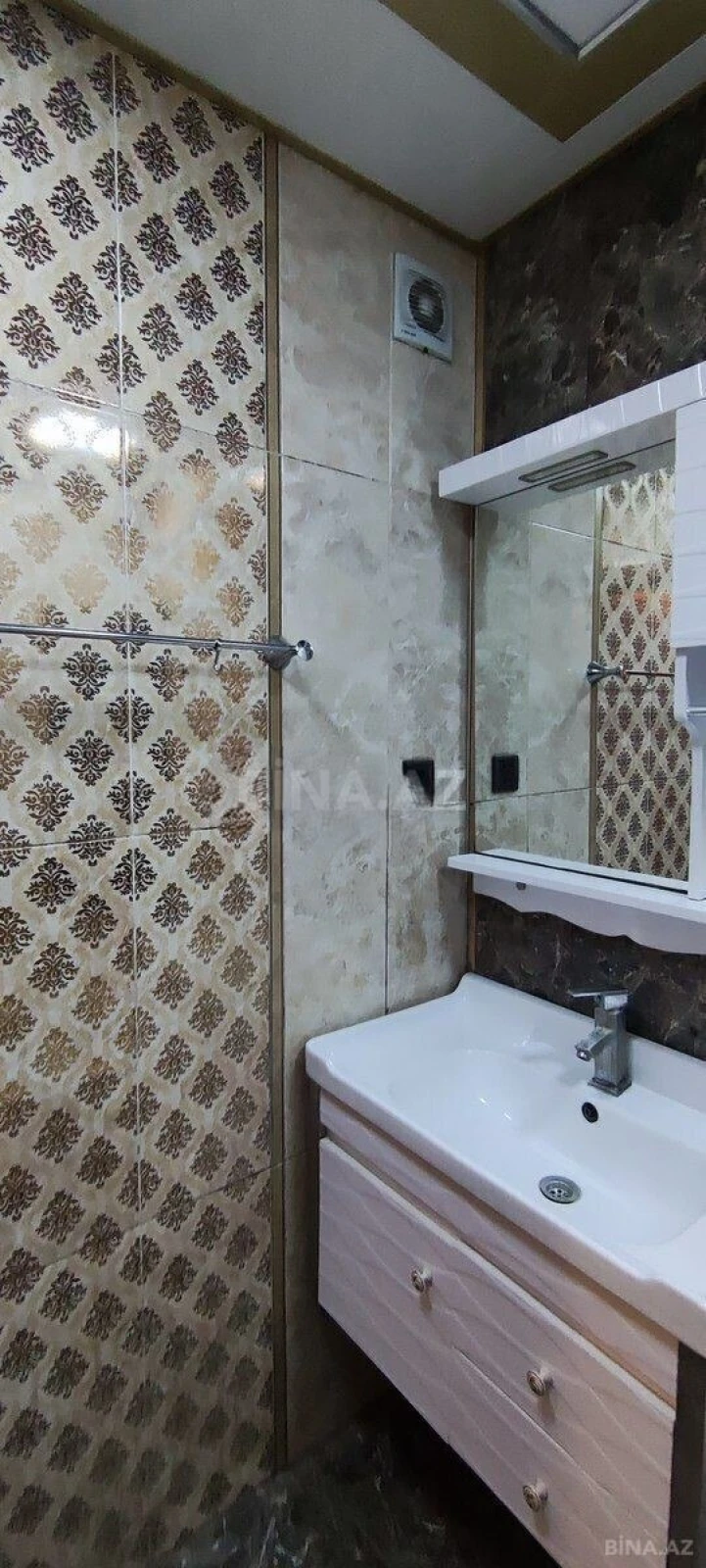 Kirayə verilir 3 otaqlı mənzil 100 m²