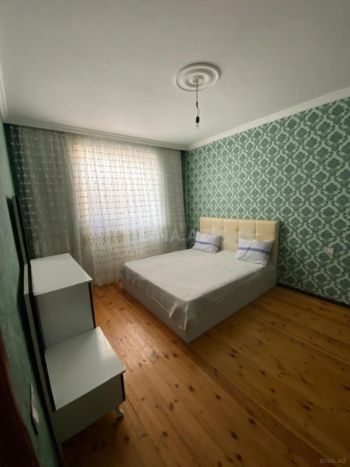 Satılır 7 otaqlı həyət evi 315 m²