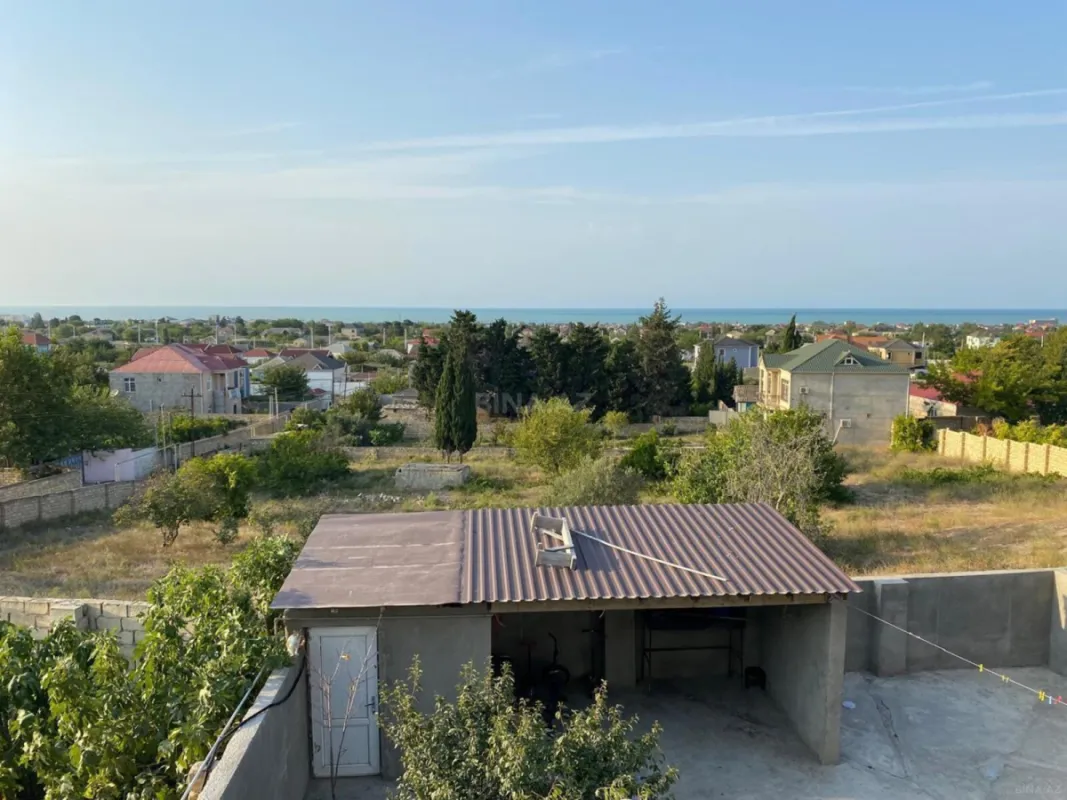 Satılır 7 otaqlı həyət evi 315 m²