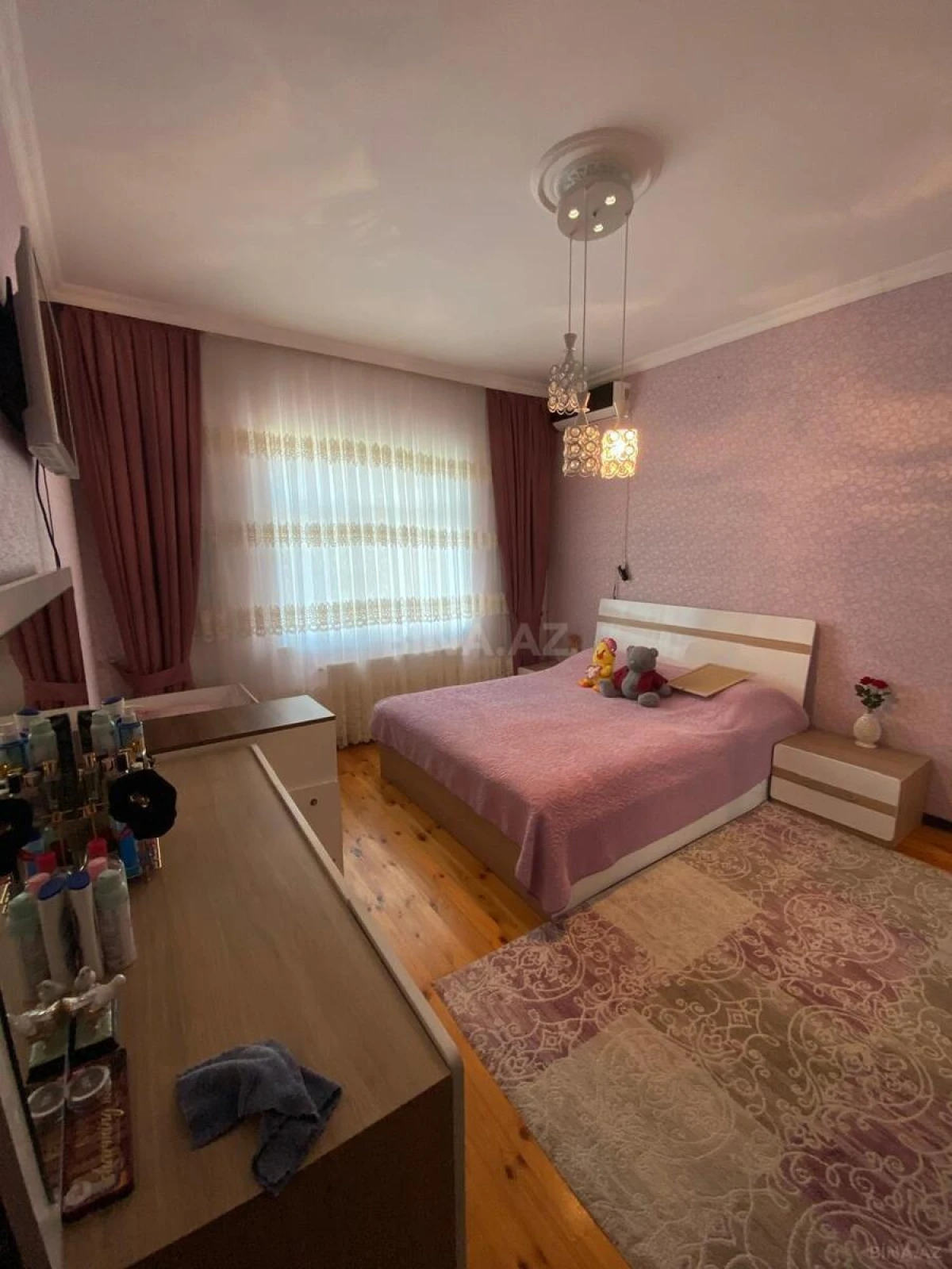 Satılır 7 otaqlı həyət evi 315 m²