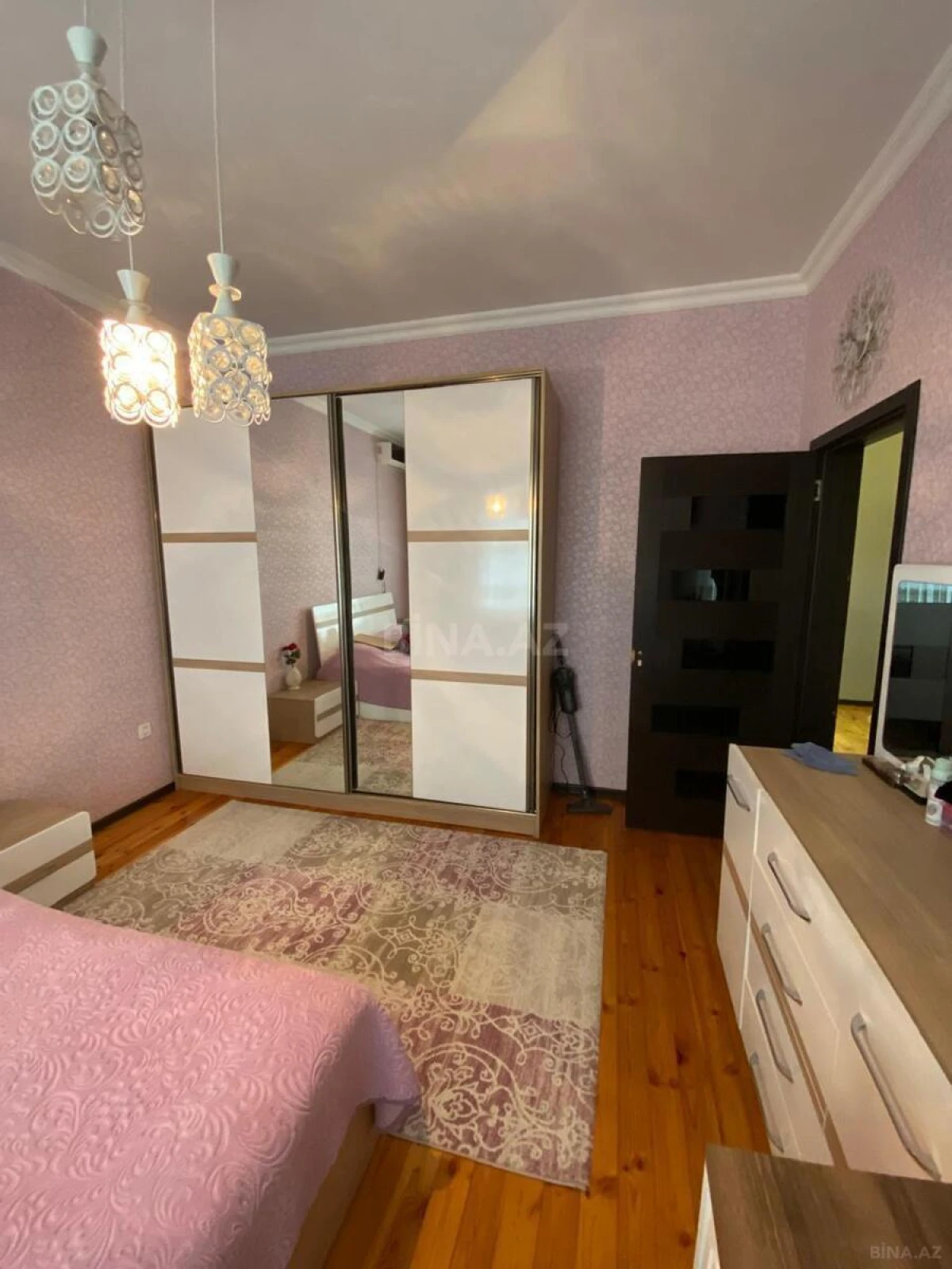 Satılır 7 otaqlı həyət evi 315 m²
