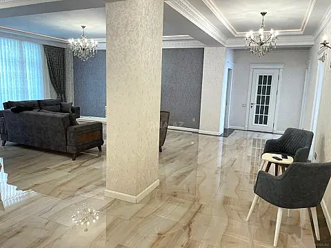 Kirayə verilir 4 otaqlı mənzil 202 m²