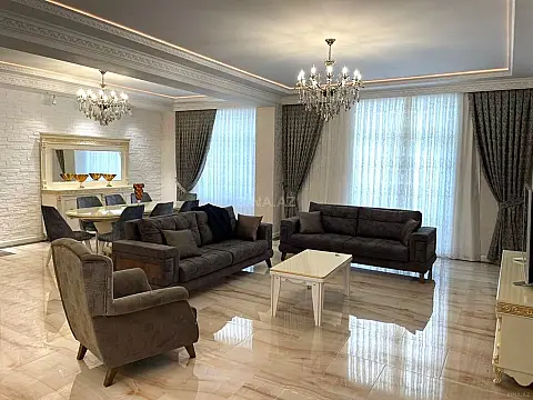 Kirayə verilir 4 otaqlı mənzil 202 m² — Bakı, Xətai 4 otaq 202.00 m²
