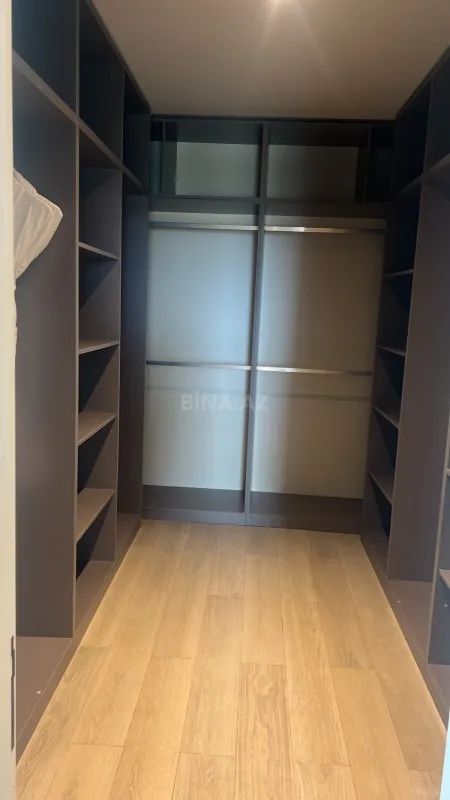 Kirayə verilir 2 otaqlı mənzil 98 m²