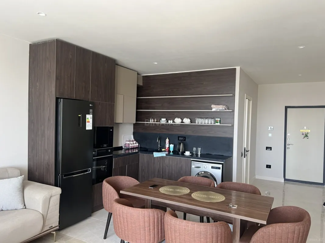Kirayə verilir 2 otaqlı mənzil 98 m²