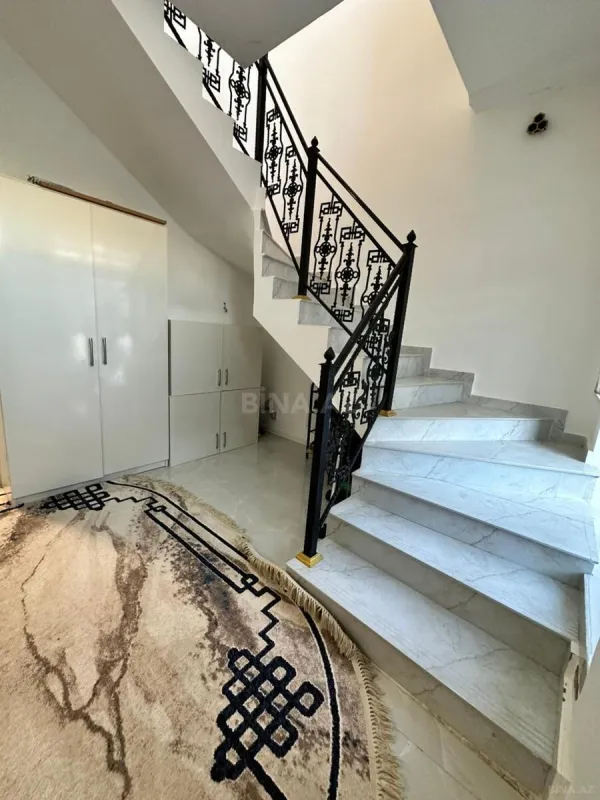Kirayə verilir 4 otaqlı həyət evi 180 m²